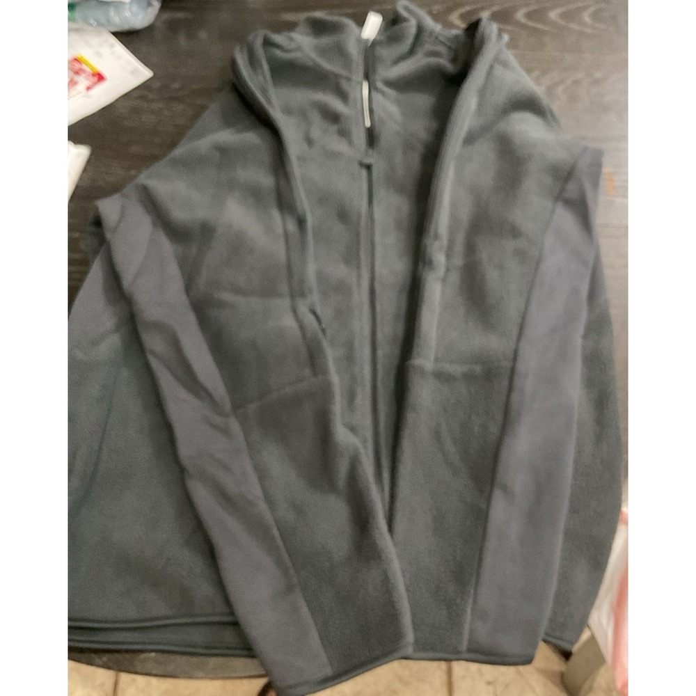 Adidas jacket - Picture 2 of 4